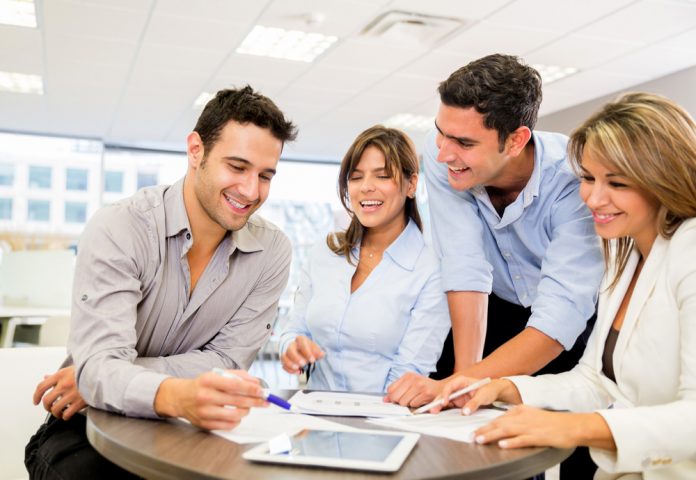 El apoyo a los empleados aumenta su creatividad creatividad