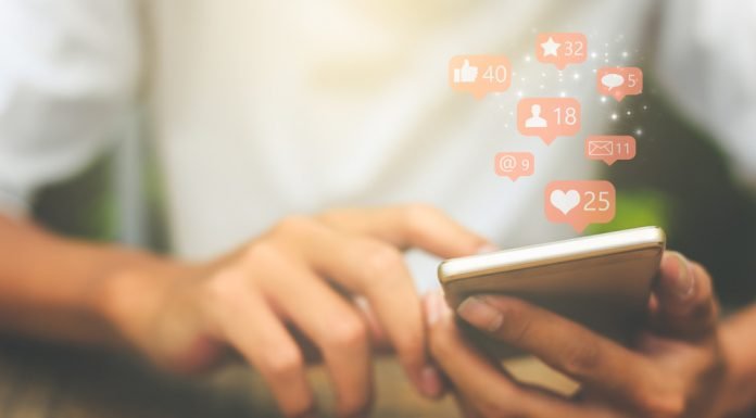 ¿Pueden las redes sociales afectar la salud mental de tu hijo? redes