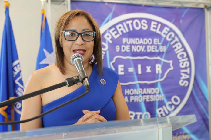 Transformó los obstáculos en confianza y seguridad Transformó el discrimen y los obstáculos