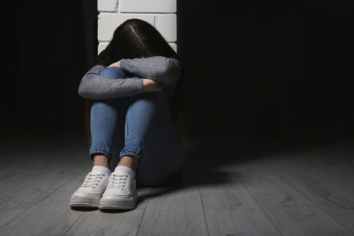 Cómo identificar las señales de ansiedad y depresión en los adolescentes jóvenes