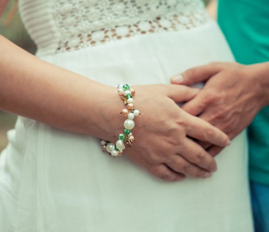 ¿Un embarazo puede salvar una relación de pareja? embarazo