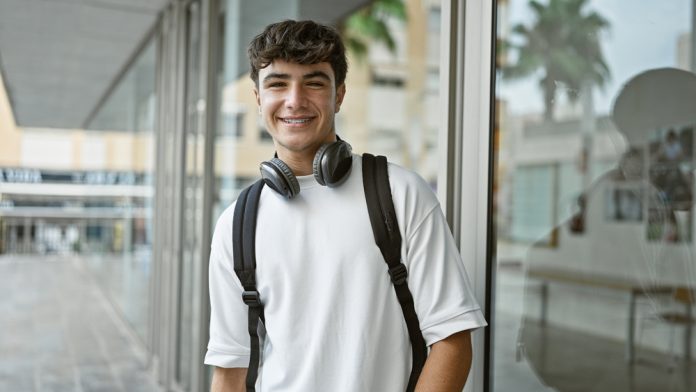 Perspectivas y retos de los jóvenes en transición a la adultez jóvenes