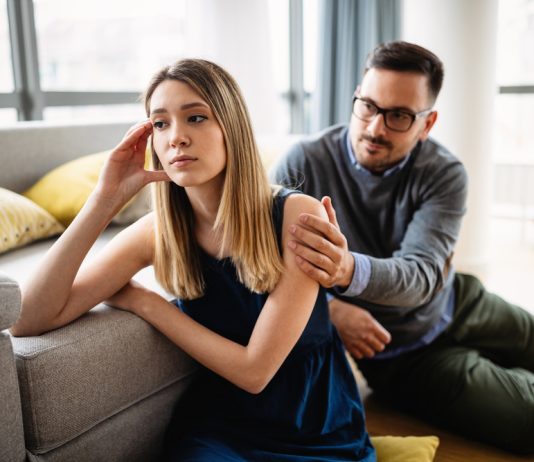 Cómo reconocer si estás reflejando los conflictos de tus padres en tu relación conflictos