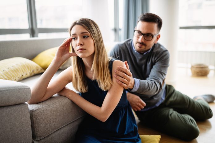Cómo reconocer si estás reflejando los conflictos de tus padres en tu relación conflictos